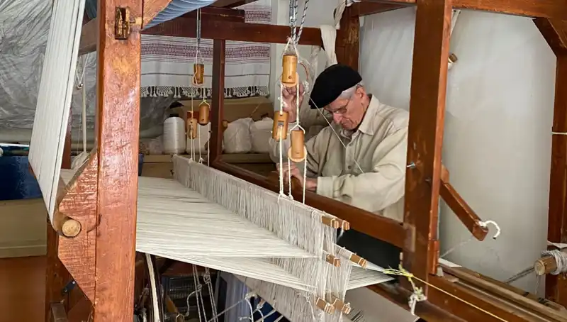 62 Yıllık Tutku: İpleri Sanata Dönüştüren Usta Kişiyle Tanışın