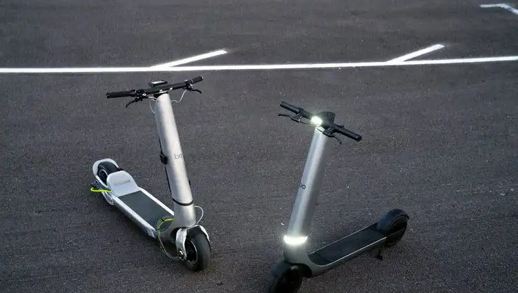 Elektrikli Scooter Devrimi: Hız Rekorları, Trafikte Kaos Yaratıyor!