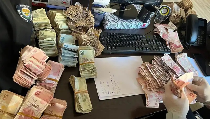 Dikkat Çekici Olay: Dilencinin Üstünden Binlerce TL Çıktı!