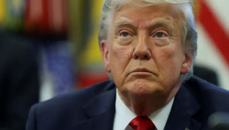 Trump’tan Çarpıcı Açıklamalar: "Hem Ülkeyi Hem Dünyayı Yönetiyorum"