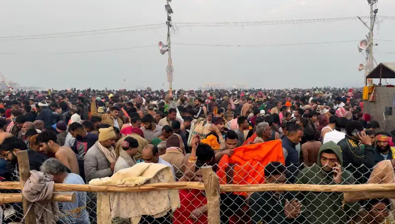 Hindistan'da Dini Festivalde Trajik İzdiham: Altı Can Gitti