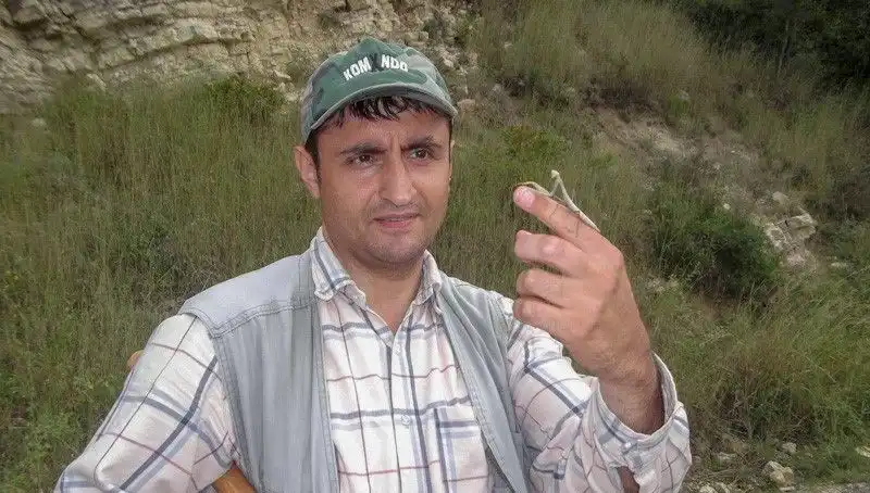 Yeni Bulunan Böcek Türüne Eşinin İsmini Veren Araştırmacı Tartışma Yarattı