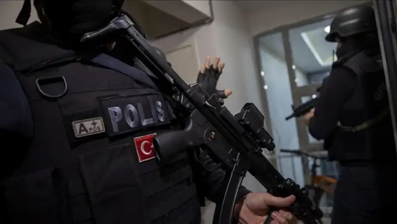 Türkiye'de DAEŞ Operasyonları: 89 Terör Şüphelisi Gözaltına Alındı