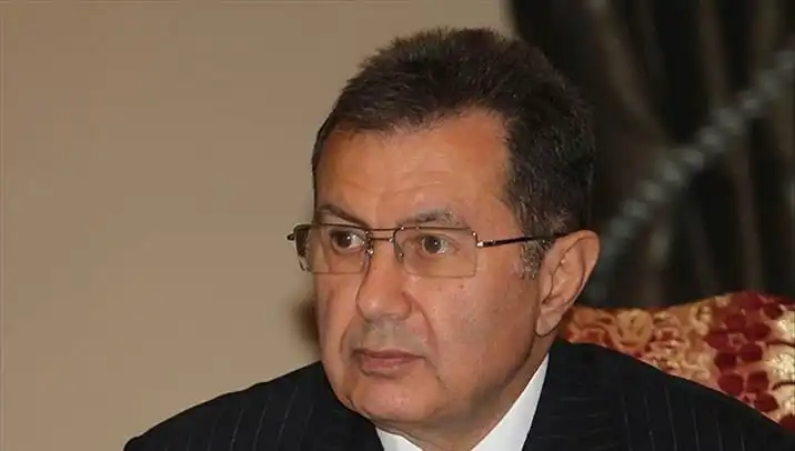Mehmet Emin Karamehmet: İş Dünyasının Öncüsü ve Hayırseverliği ile Tanınan İsim