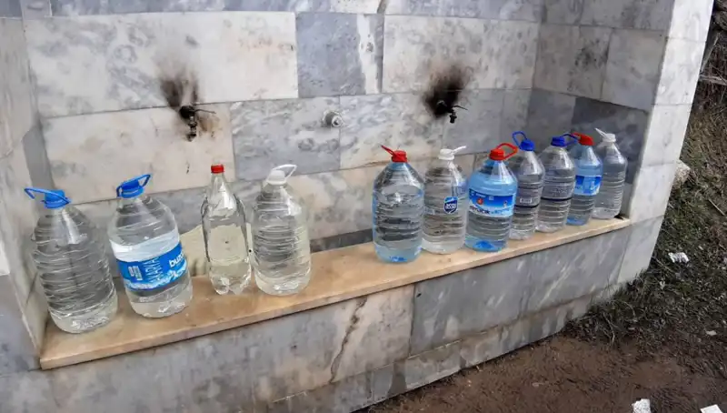 Şifalı Su Arayışında Kilometrelerce Yol Gidenler: Sağlığı Bulmanın Peşinde