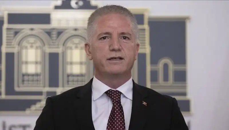 Vali Gül'den Dolandırıcılık Uyarısı: "Sahnelere Kanıldıkça İstismar Devam Eder"