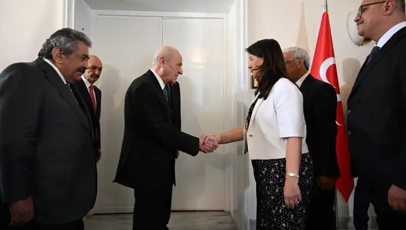 Devlet Bahçeli'den DEM Parti Heyeti ile Çarpıcı Görüşme
