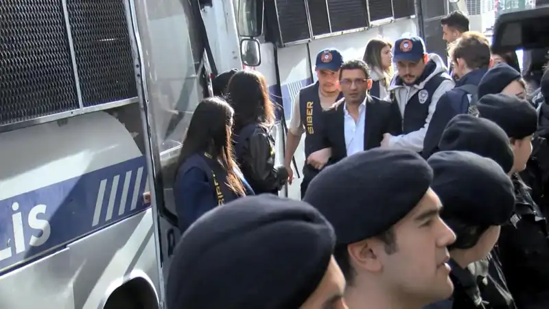 Flash Haber TV'ye El Koyuldu: Payfix Operasyonu Sonrası 29 Şüpheli Adliyede