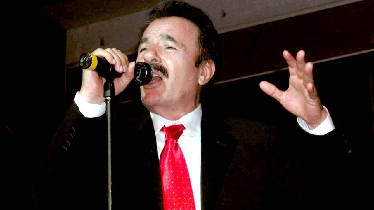 Ferdi Tayfur sevenlerine veda ediyor