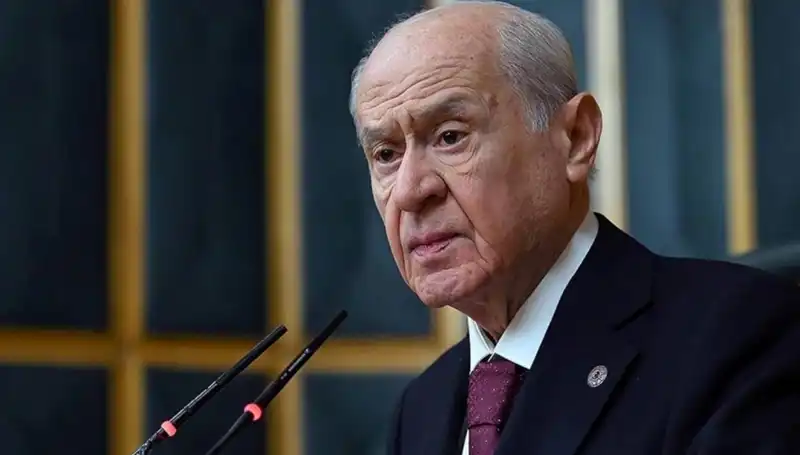 Bahçeli'den CHP'ye Sert Tepki: "Sırrı Bey'e Haksızlık Yapılıyor!"