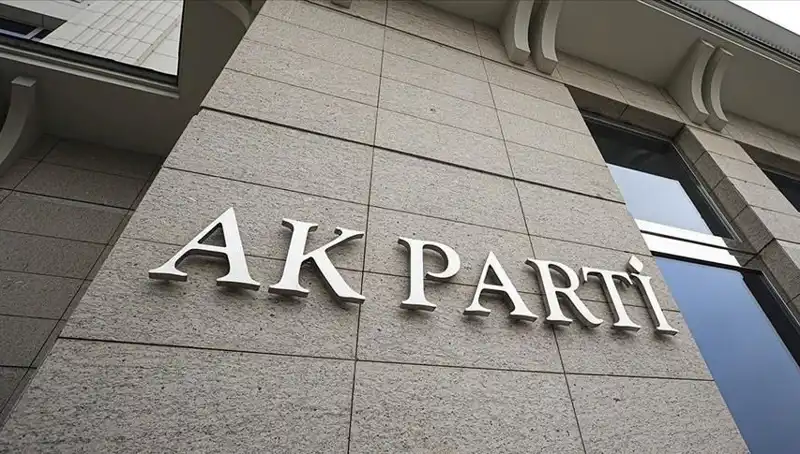 AK Parti MKYK Toplantısı: Siyasi Gelecek ve Yeni Stratejiler Tartışılıyor