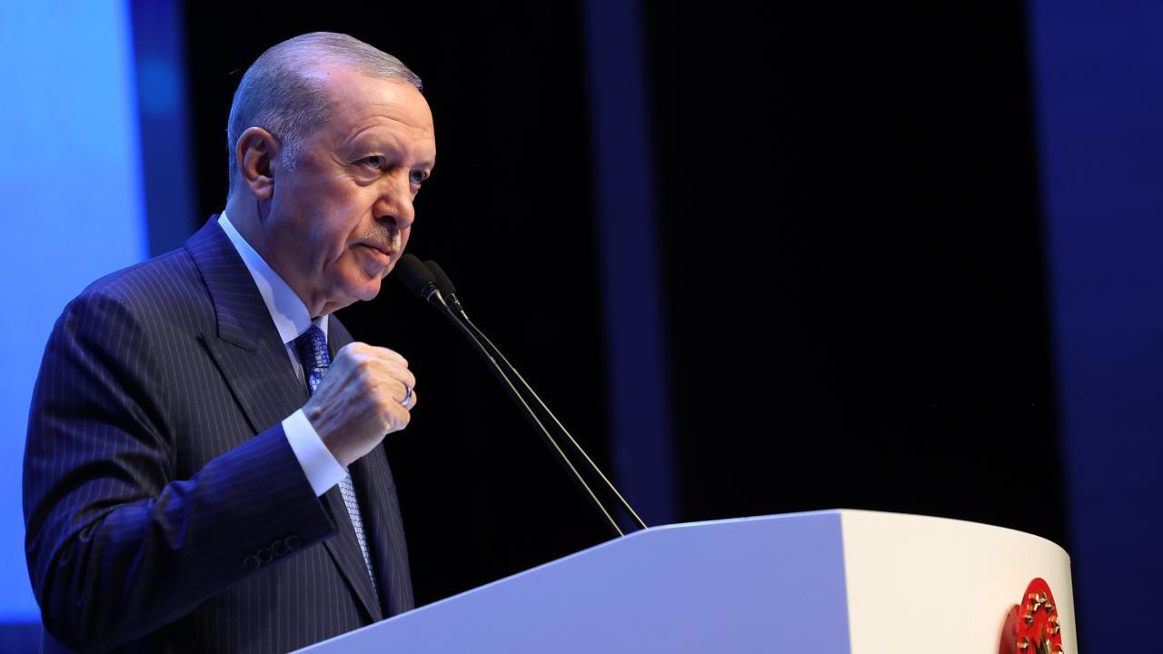 Cumhurbaşkanı Erdoğan, Necip Fazıl'ın Ayasofya'ya açılacağını söylemişti ve vaat gerçekleşti.