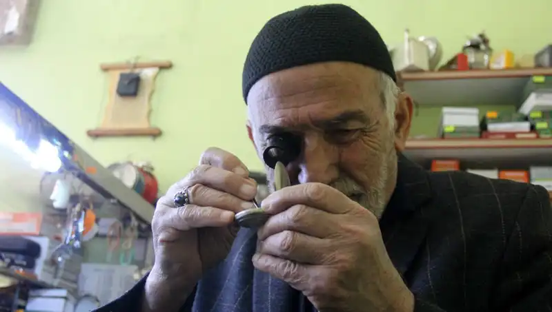 Yarım Asırdır Zamanı Durdurmaya Çalışan Dükkanın Hikayesi