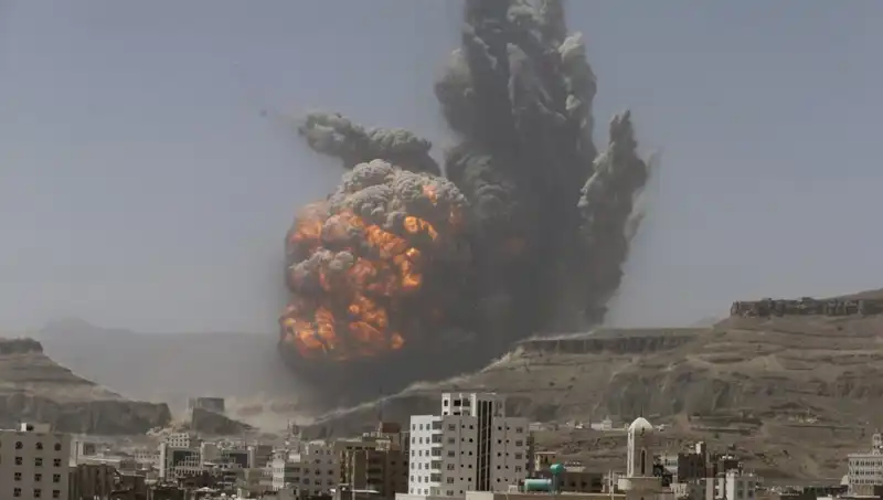 Yemen'deki Hava Saldırısında 5 Kişi Hayatını Kaybetti, 13 Yaralı