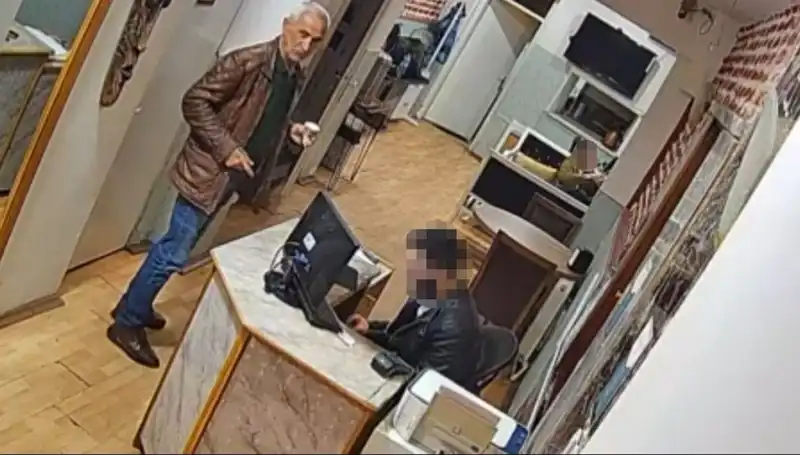 Özgür Özel’e Saldıran Selçuk Tengioğlu’nun Son Görüntüleri Sokakları Sarsıyor