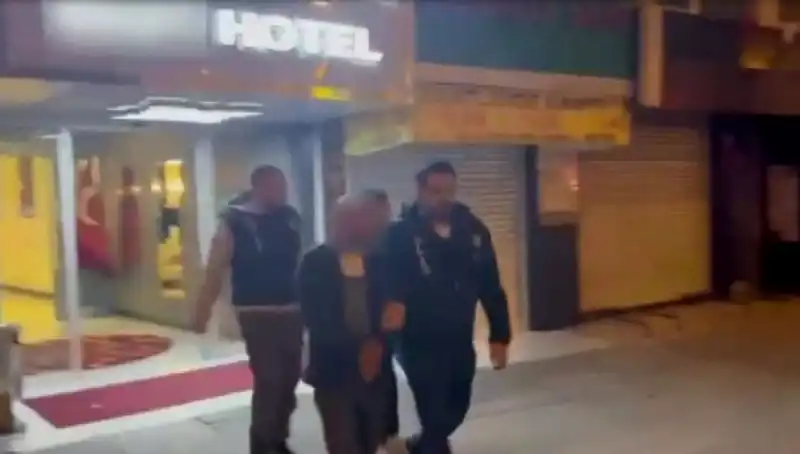 Ankara'da Gizli Fuhuş Ağı Çökertildi: 4 Otel Mühürlendi, 12 Gözaltı!