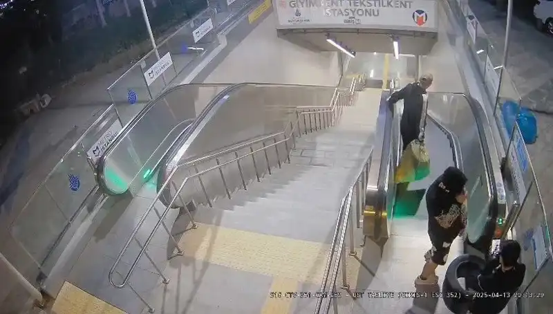 Metro İstasyonuna Çöp ve Lastik Atan Şahıslar Gözaltına Alındı!
