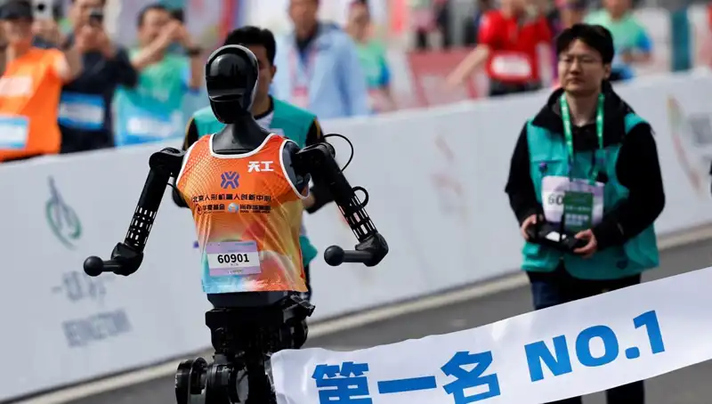 Çinli Robotların Maraton Koşusu: Yapay Zeka Vites Yükseltiyor