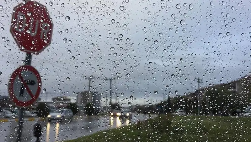 Meteorolojiden Önce Geliyoruz: Sıcaklık Düşüyor, Sağanak Yağış Kapıda!