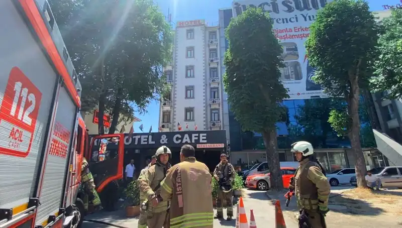 Fatih'teki Otel Yemekhanesinde Korkutan Yangın: Neler Oluyor?
