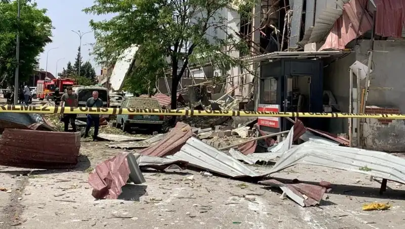 Gaziantep'te Fabrikada Meydana Gelen Patlama, Yaralılarla Sonuçlandı