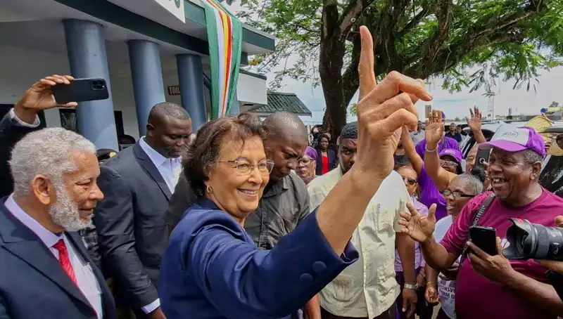 Surinam Tarihinde Bir İlk: Kadın Devlet Başkanı Seçildi!