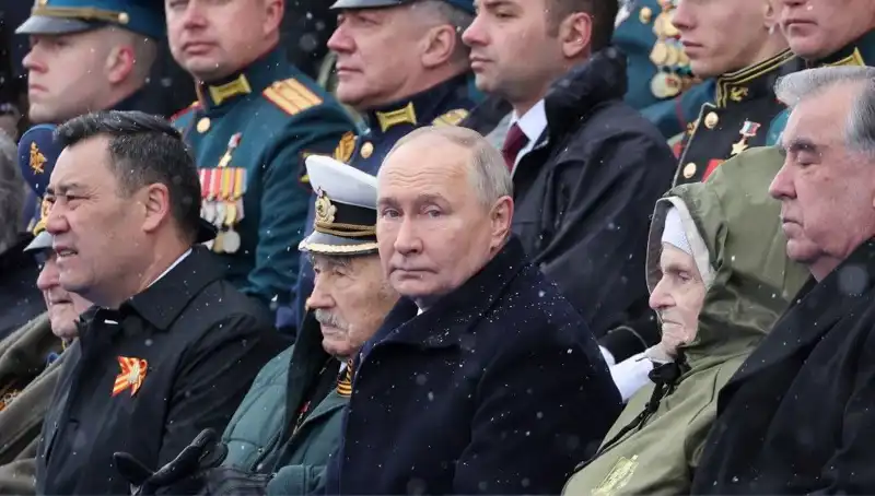 Rus Ordusu Büyüyor: Putin'den Tarihi İstihdam Çağrısı