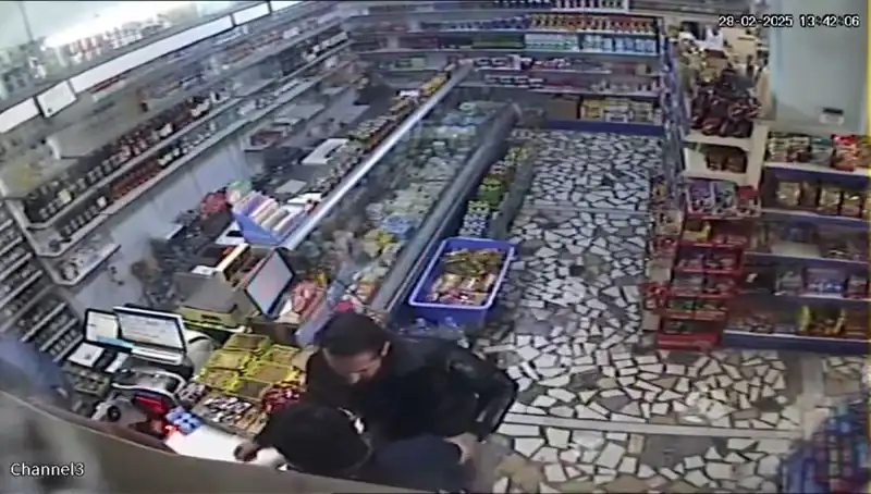 Cezaevi Firarisi Markette Dehşet Saçtı: Bıçakla Korku Dolu Anlar