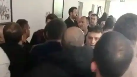 Karamürsel Belediyesi'nde İhale Kavgası: Gerilim Tırmanıyor!