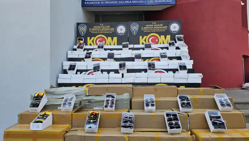 Adana’da 12 Bin Kaçak Güneş Gözlüğü Ele Geçirildi: Olayın Detayları